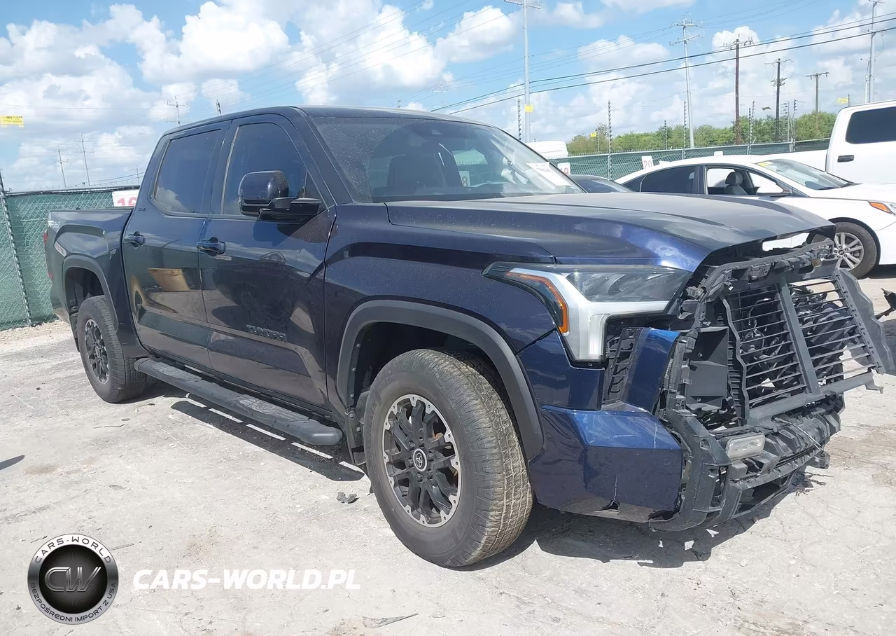 2022 Toyota Tundra Sr5 – zdjęcie 1 z 17