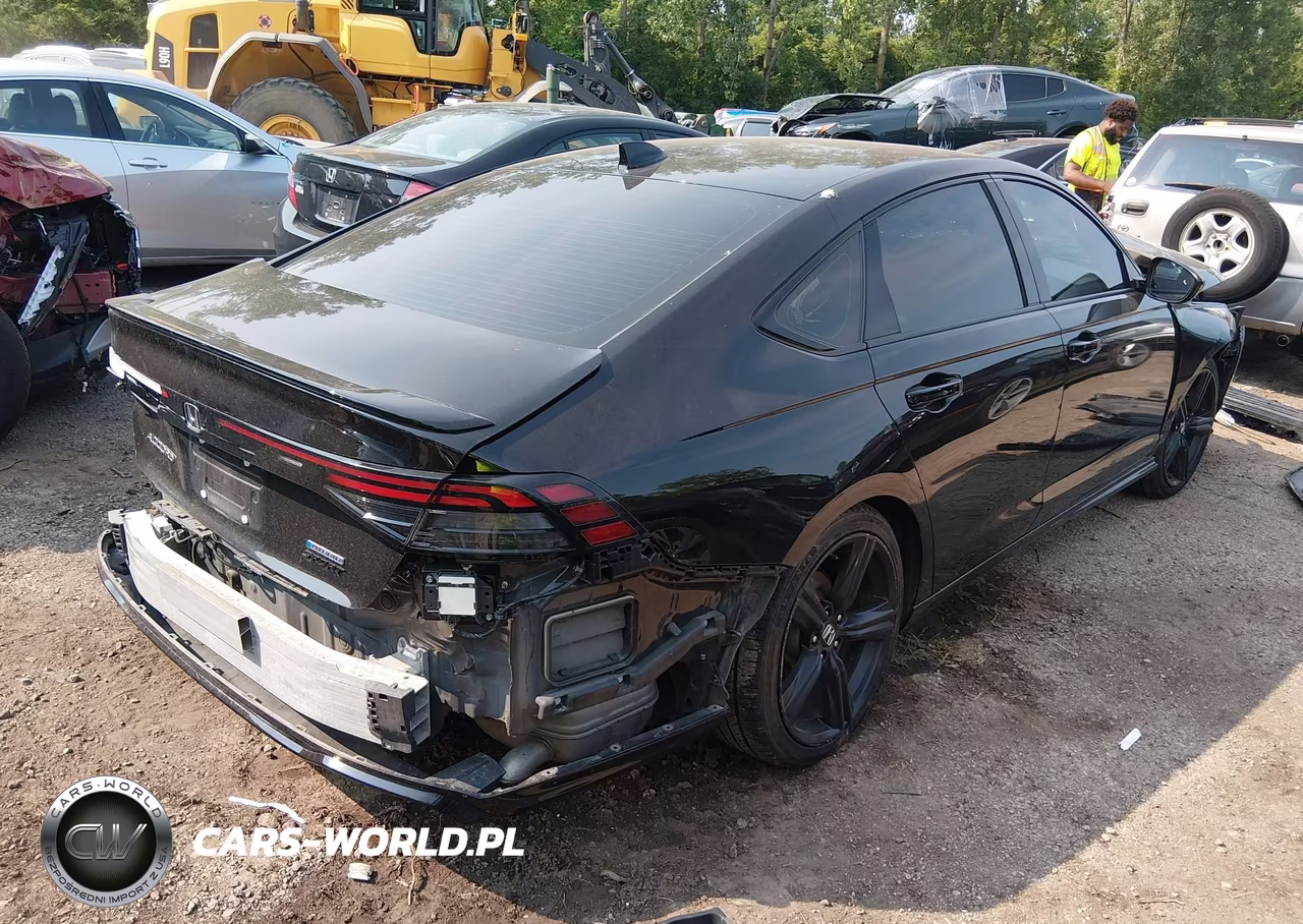 2023 Honda Accord Hybrid Sport-L VIN:1HGCY2F72PA030452 - 4