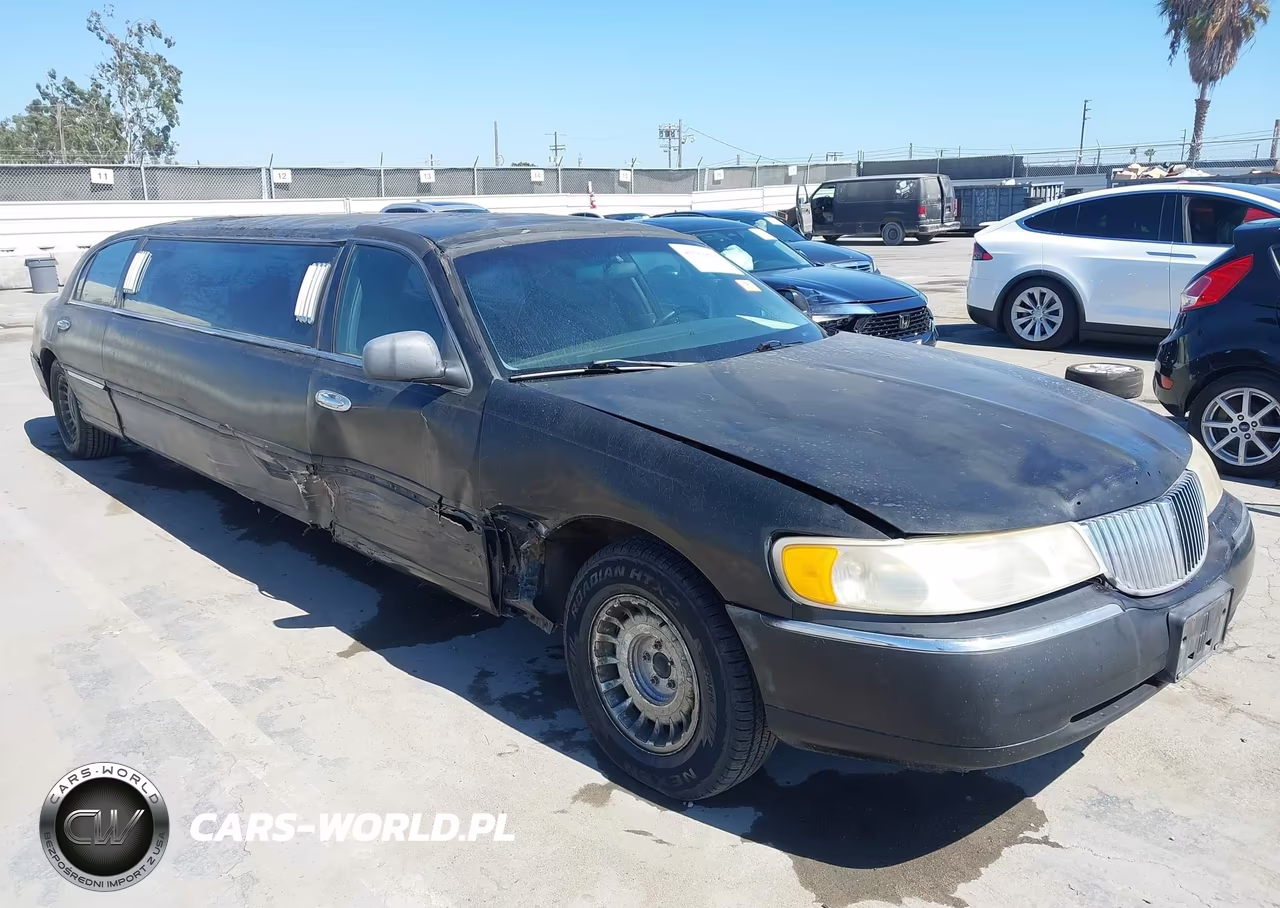 2000 Lincoln Town Car Signature VIN:1L1FM81W3YY772549 - 6