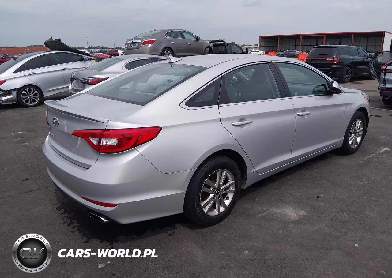 2016 Hyundai Sonata Se VIN:5NPE24AF4GH386977 - 4