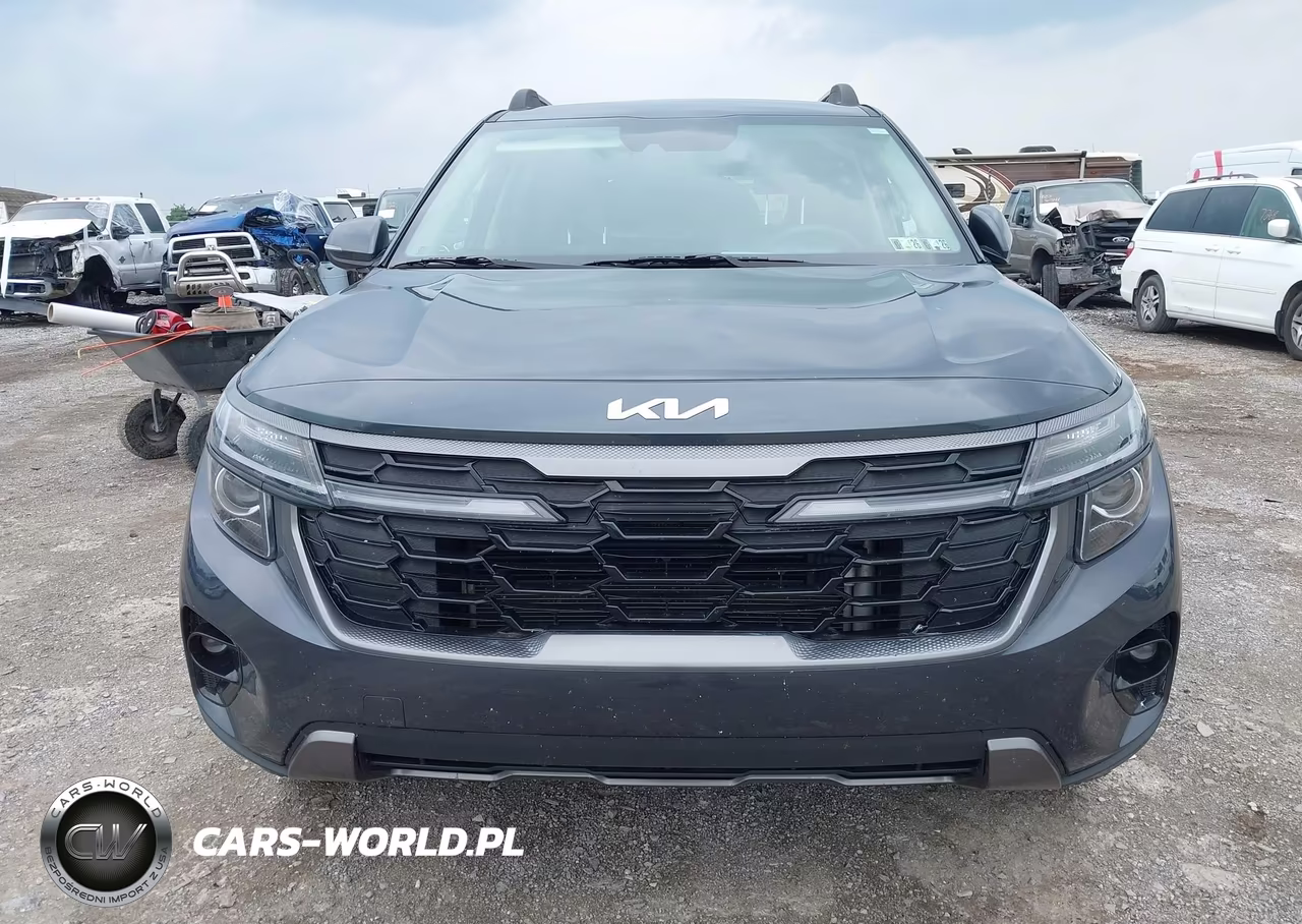 2024 Kia Seltos X-Line VIN:KNDEUCA76R7477351 - 12