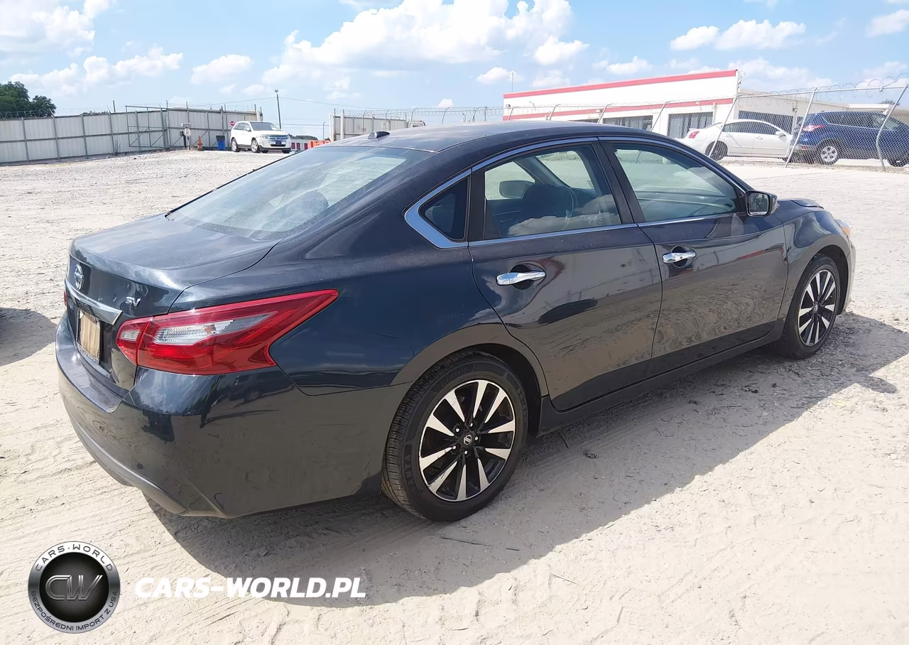 2018 Nissan Altima 2.5 Sv VIN:1N4AL3AP6JC243102 - 4