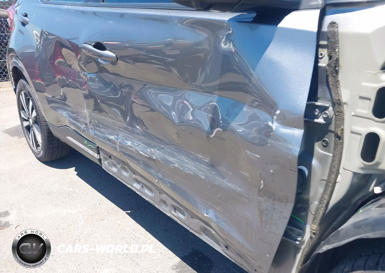 2018 Nissan Kicks Sr VIN:3N1CP5CU4JL537062 - 13