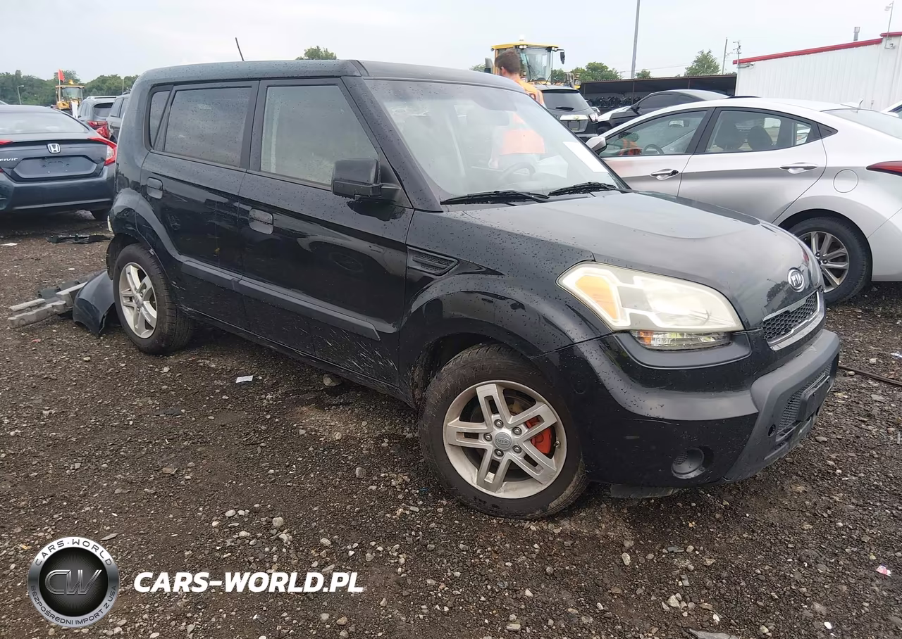 2010 Kia Soul +