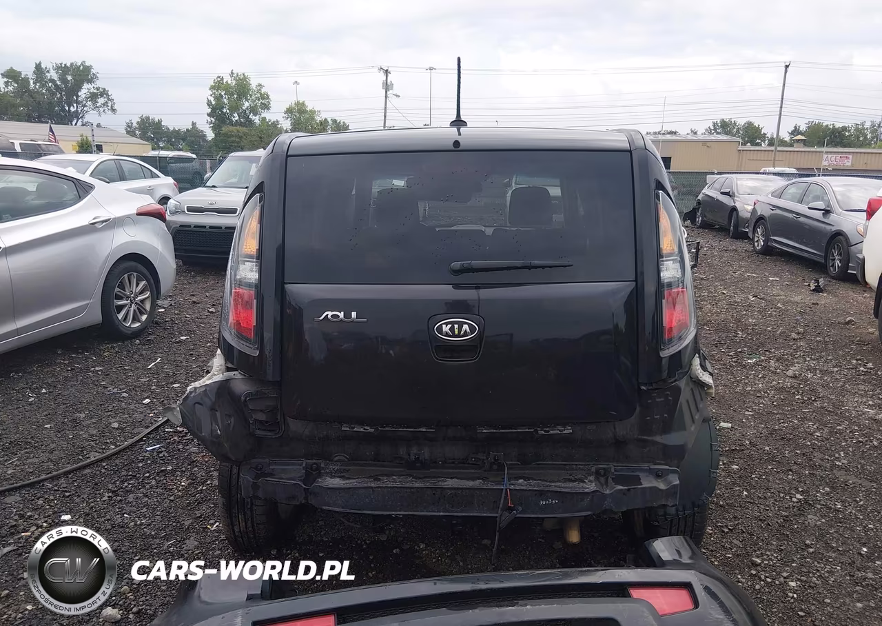 2010 Kia Soul + VIN:KNDJT2A20A7700195 - 17