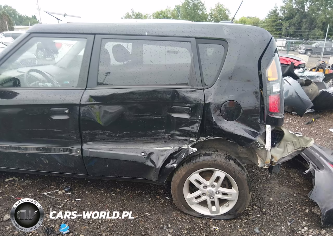 2010 Kia Soul + VIN:KNDJT2A20A7700195 - 6