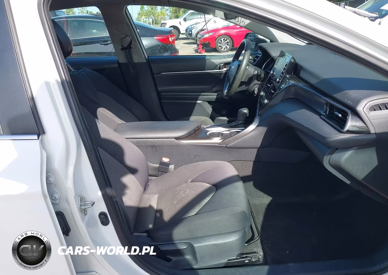2021 Toyota Camry Le VIN:4T1C11AK5MU550112 - 5