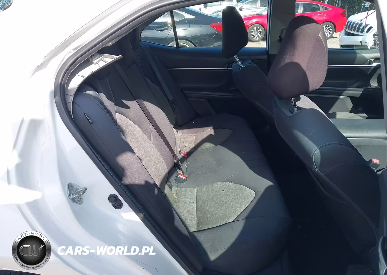 2021 Toyota Camry Le VIN:4T1C11AK5MU550112 - 8