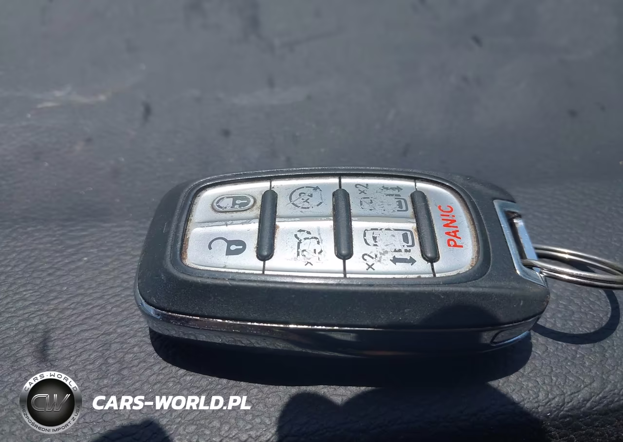2022 Chrysler Pacifica Touring L VIN:2C4RC1BG6NR182704 - 11