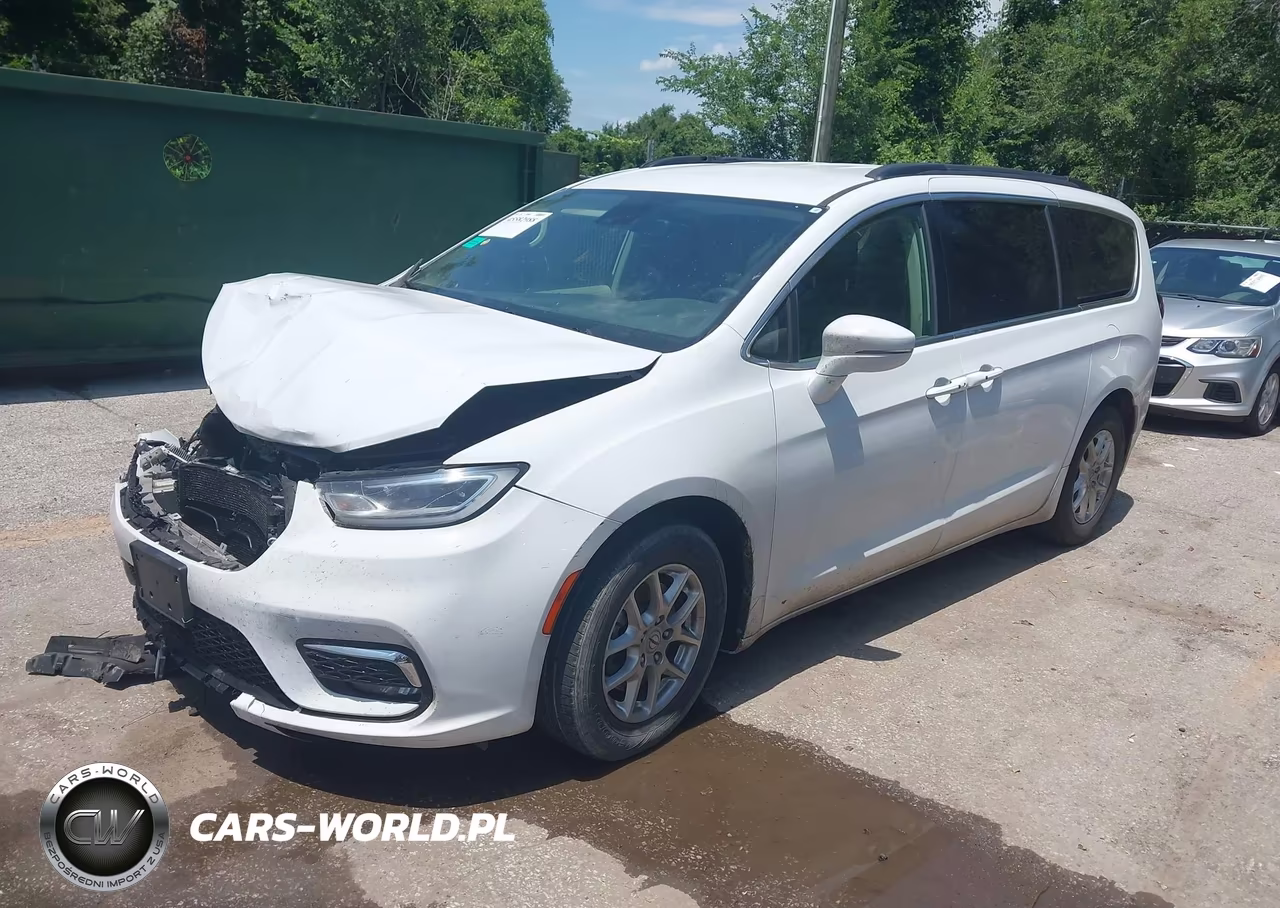 2022 Chrysler Pacifica Touring L VIN:2C4RC1BG6NR182704 - 2