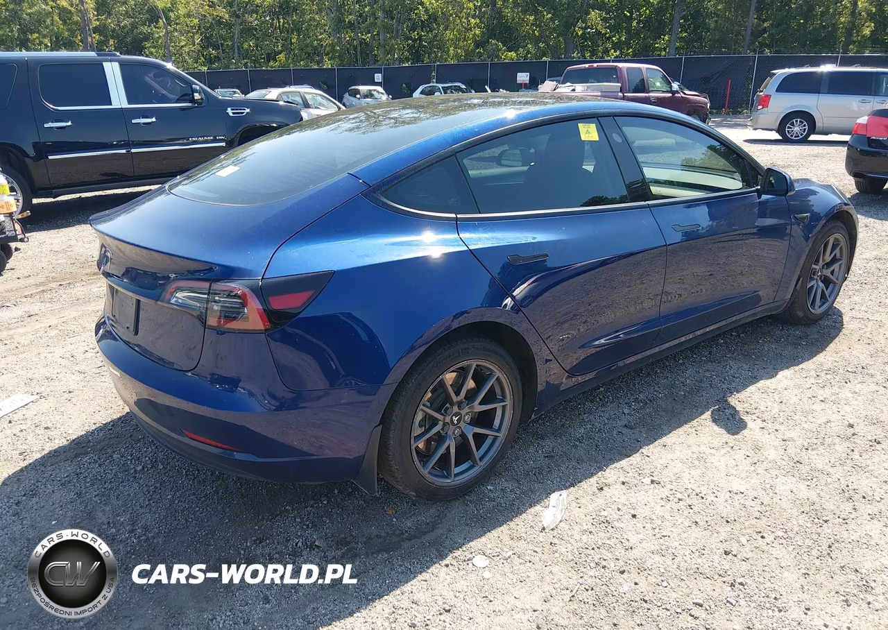 2023 Tesla Model 3 Rear-Wheel Drive VIN:5YJ3E1EAXPF609212 - 4