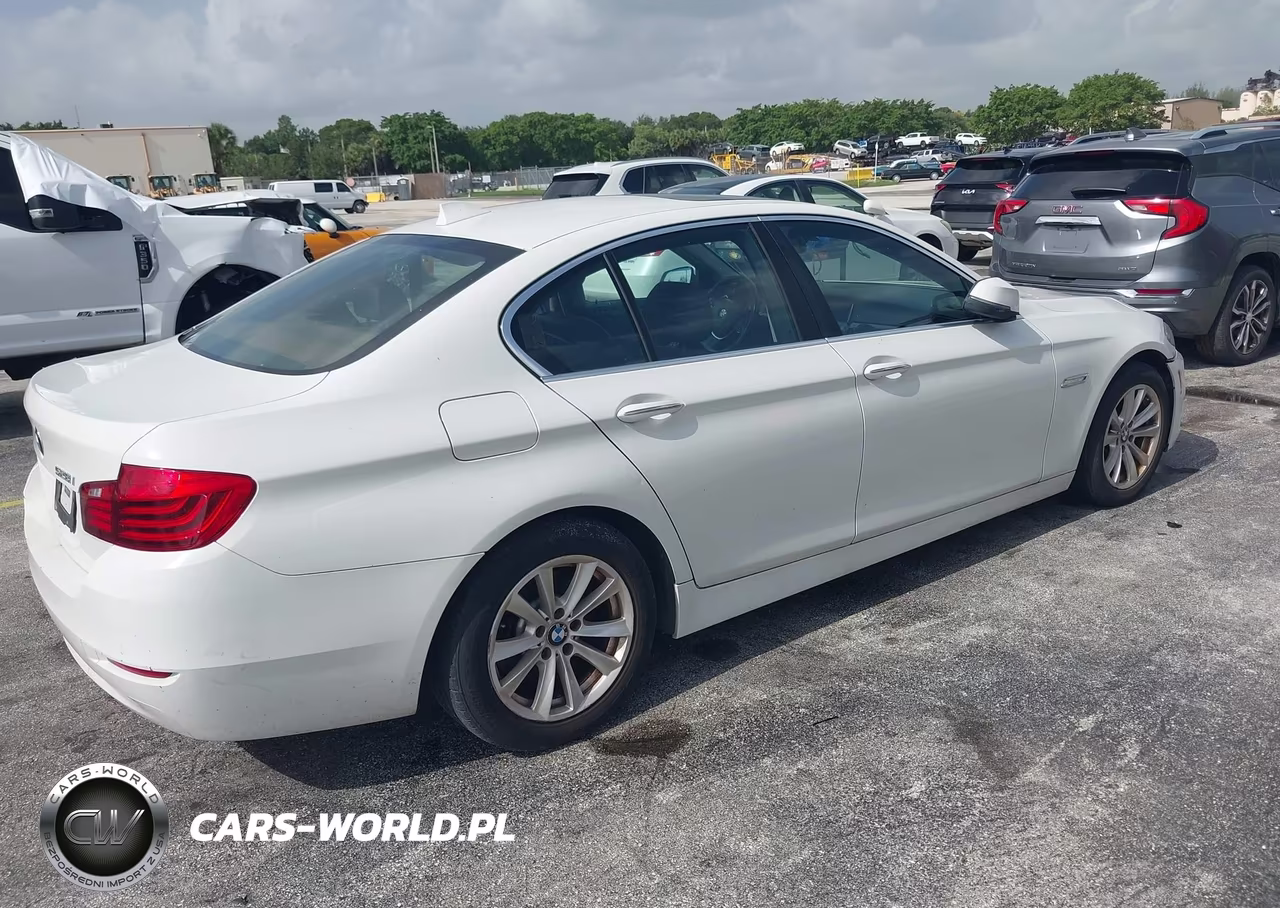 2016 BMW 528I VIN:WBA5A5C56GG348097 - 4