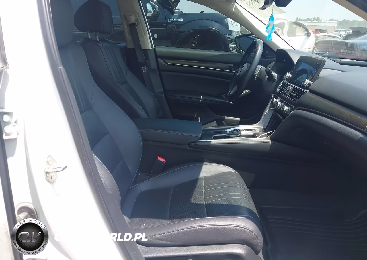 2019 Honda Accord Touring 2.0T VIN:1HGCV2F9XKA034560 - 5