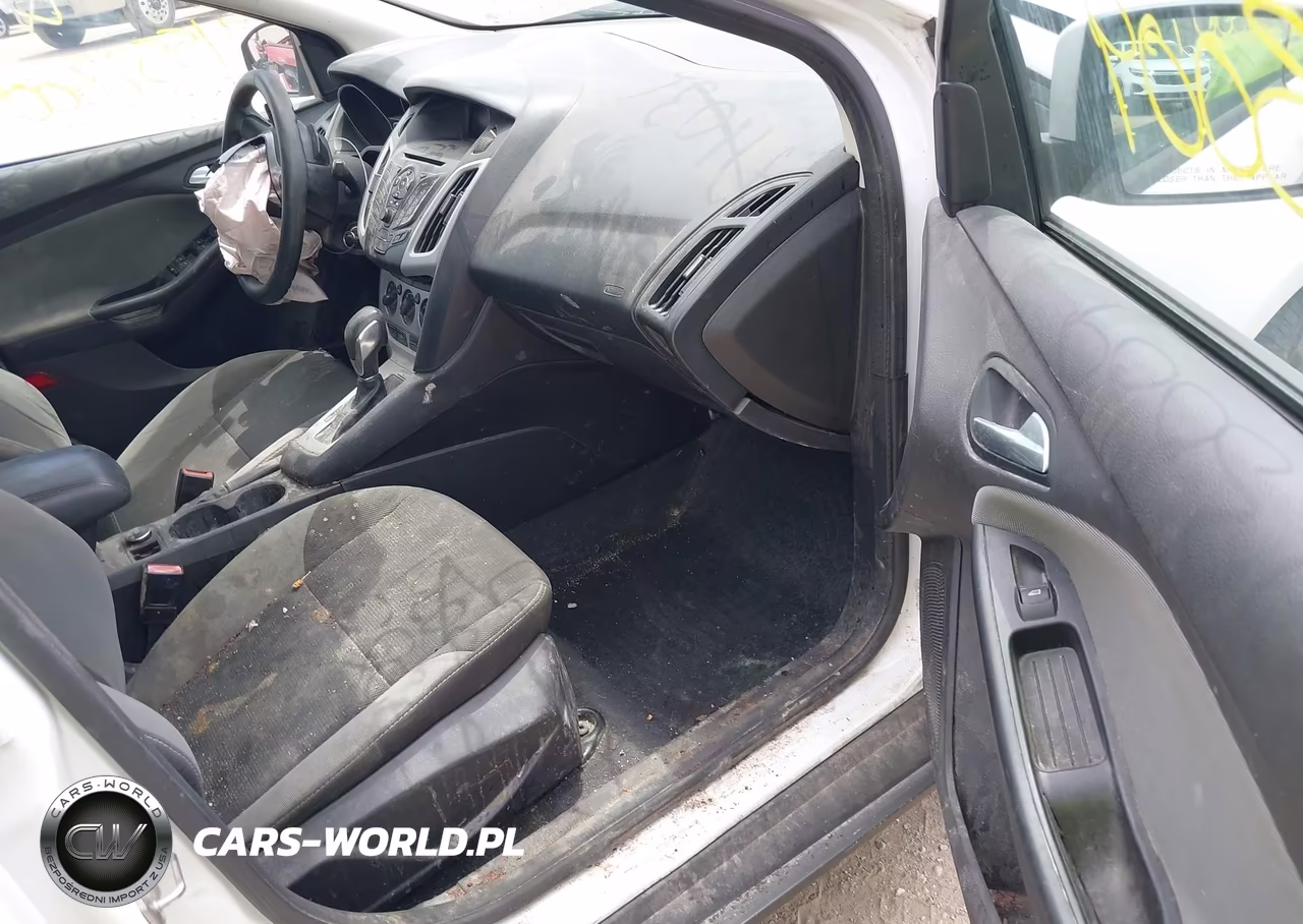 2012 Ford Focus Se VIN:1FAHP3F24CL471036 - 5