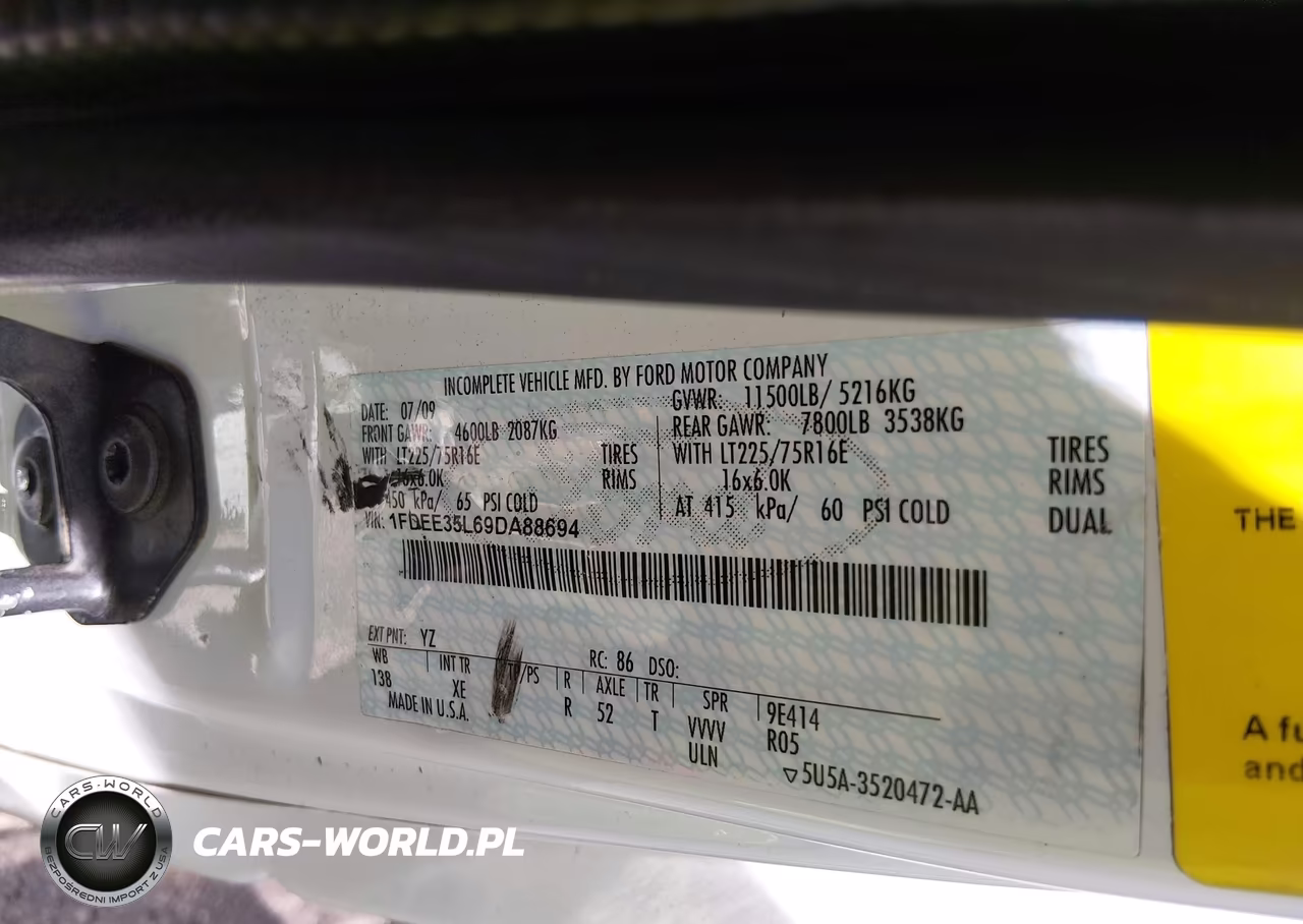 2009 Ford E-350 Cutaway VIN:1FDEE35L69DA88694 - 13