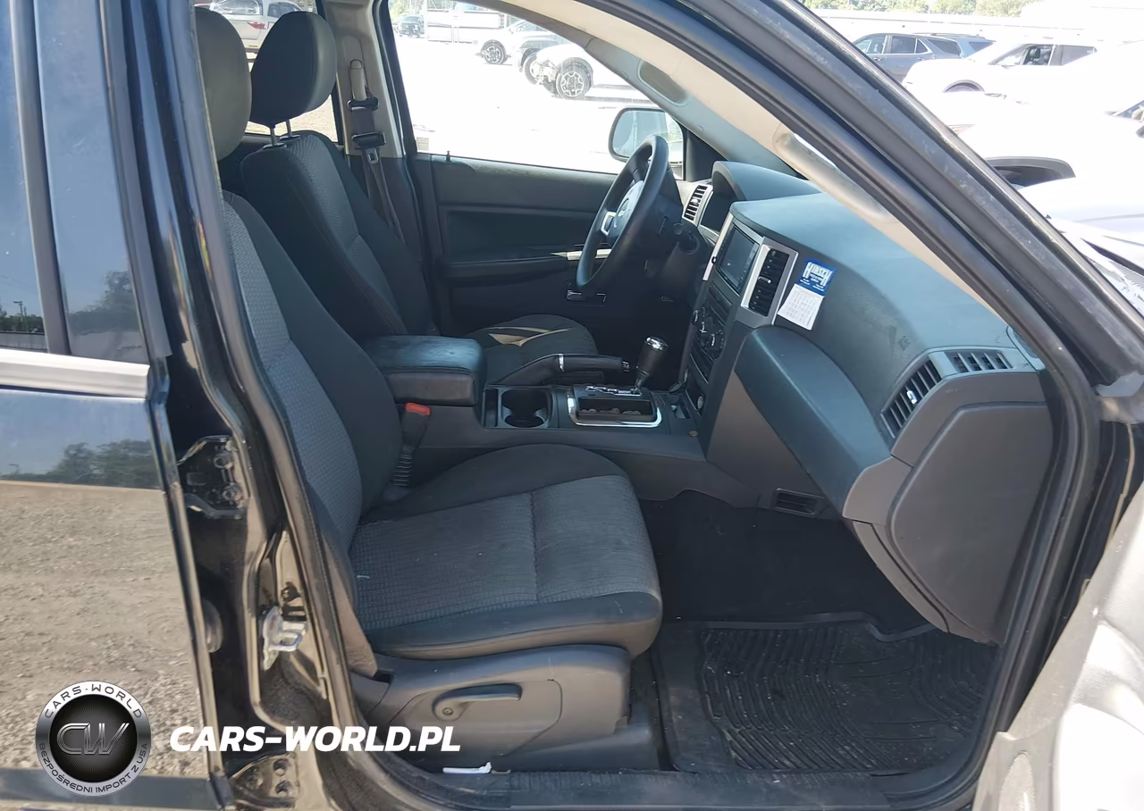 2009 Jeep Grand Cherokee Laredo VIN:1J8GR48K09C552233 - 5