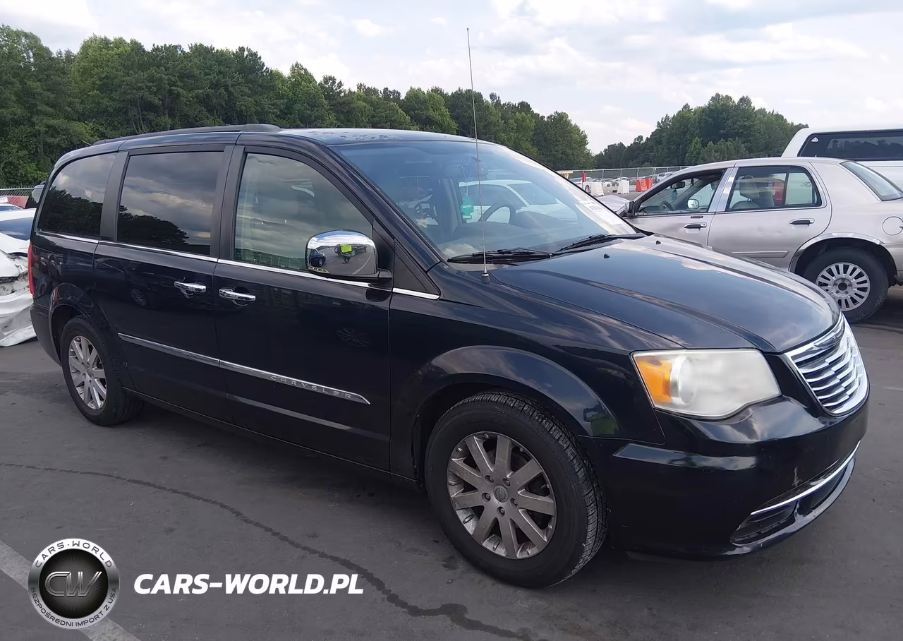2011 Chrysler Town & Country Touring-L