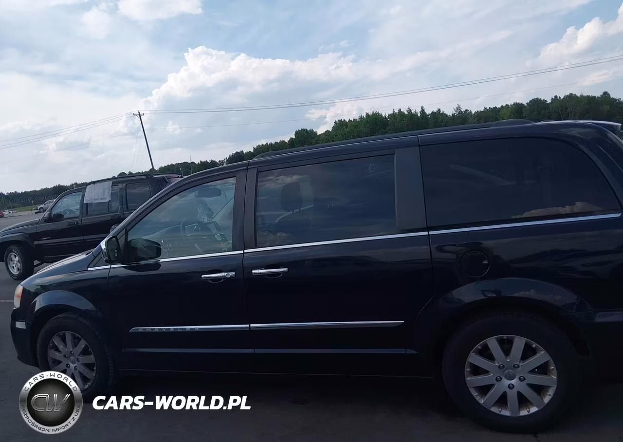 2011 Chrysler Town & Country Touring-L VIN:2A4RR8DG7BR749996 - 14