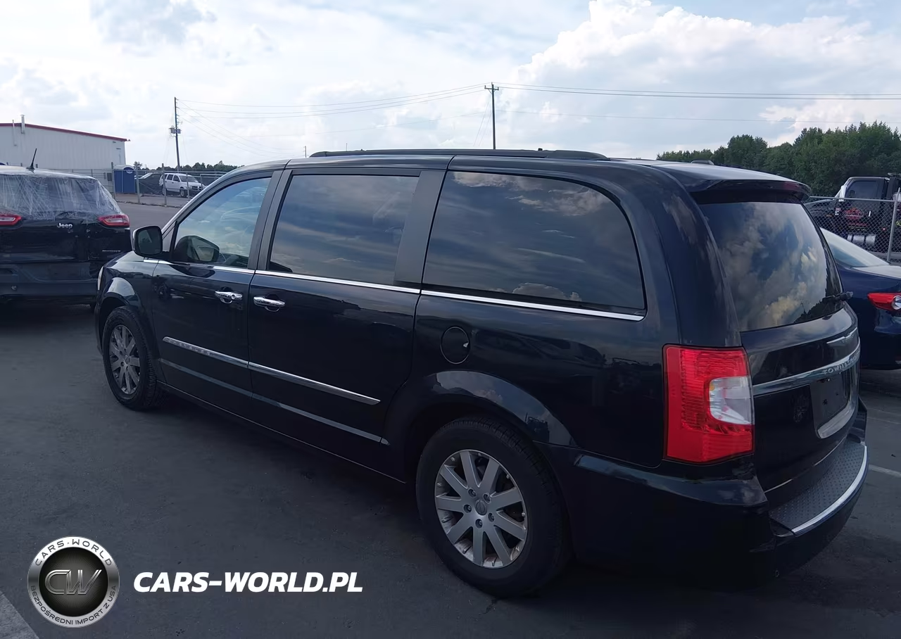 2011 Chrysler Town & Country Touring-L VIN:2A4RR8DG7BR749996 - 3