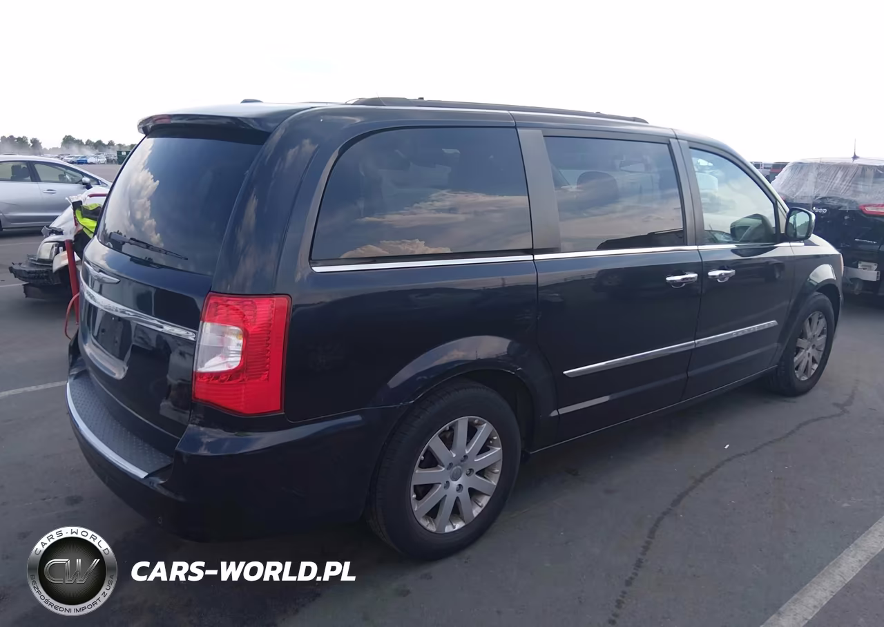 2011 Chrysler Town & Country Touring-L VIN:2A4RR8DG7BR749996 - 4