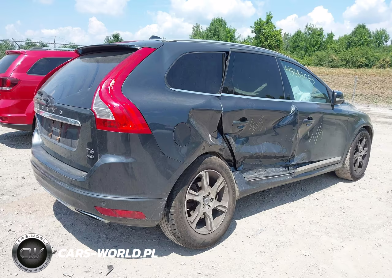 2015 Volvo Xc60 T6 Premier Plus VIN:YV4902RC4F2587796 - 4
