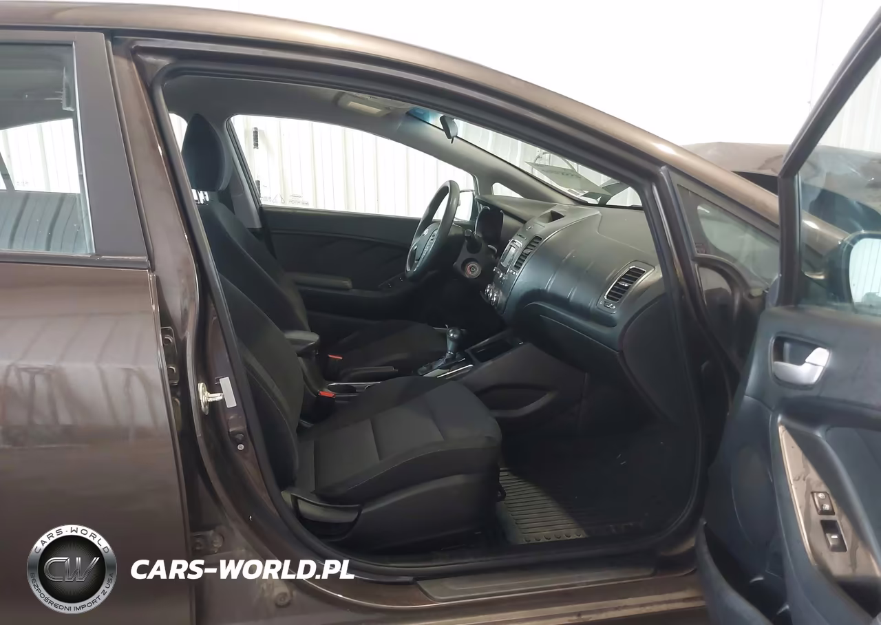 2017 Kia Forte Lx VIN:3KPFL4A70HE091164 - 5