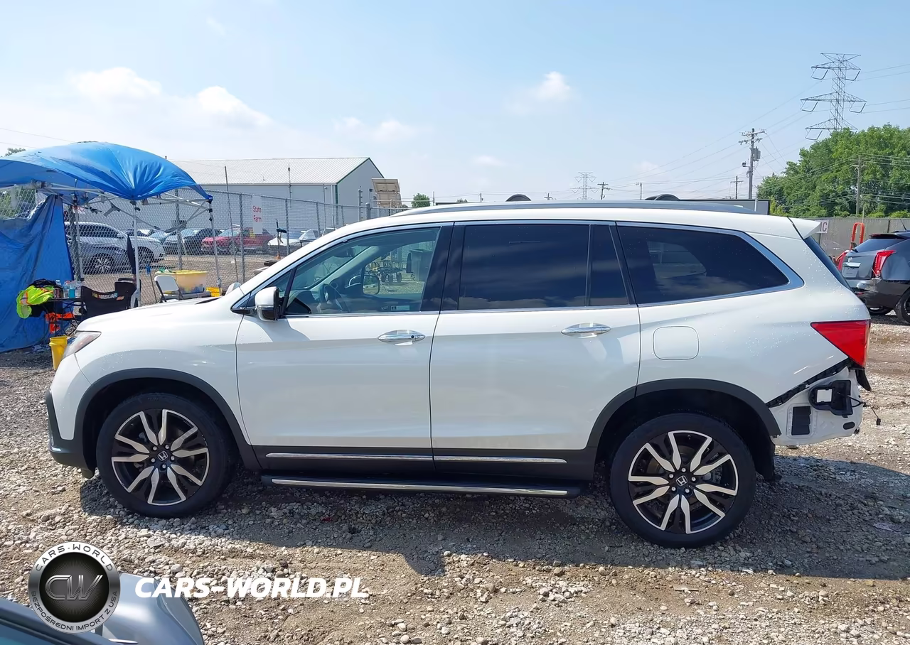 2019 Honda Pilot Elite VIN:5FNYF6H05KB061244 - 15