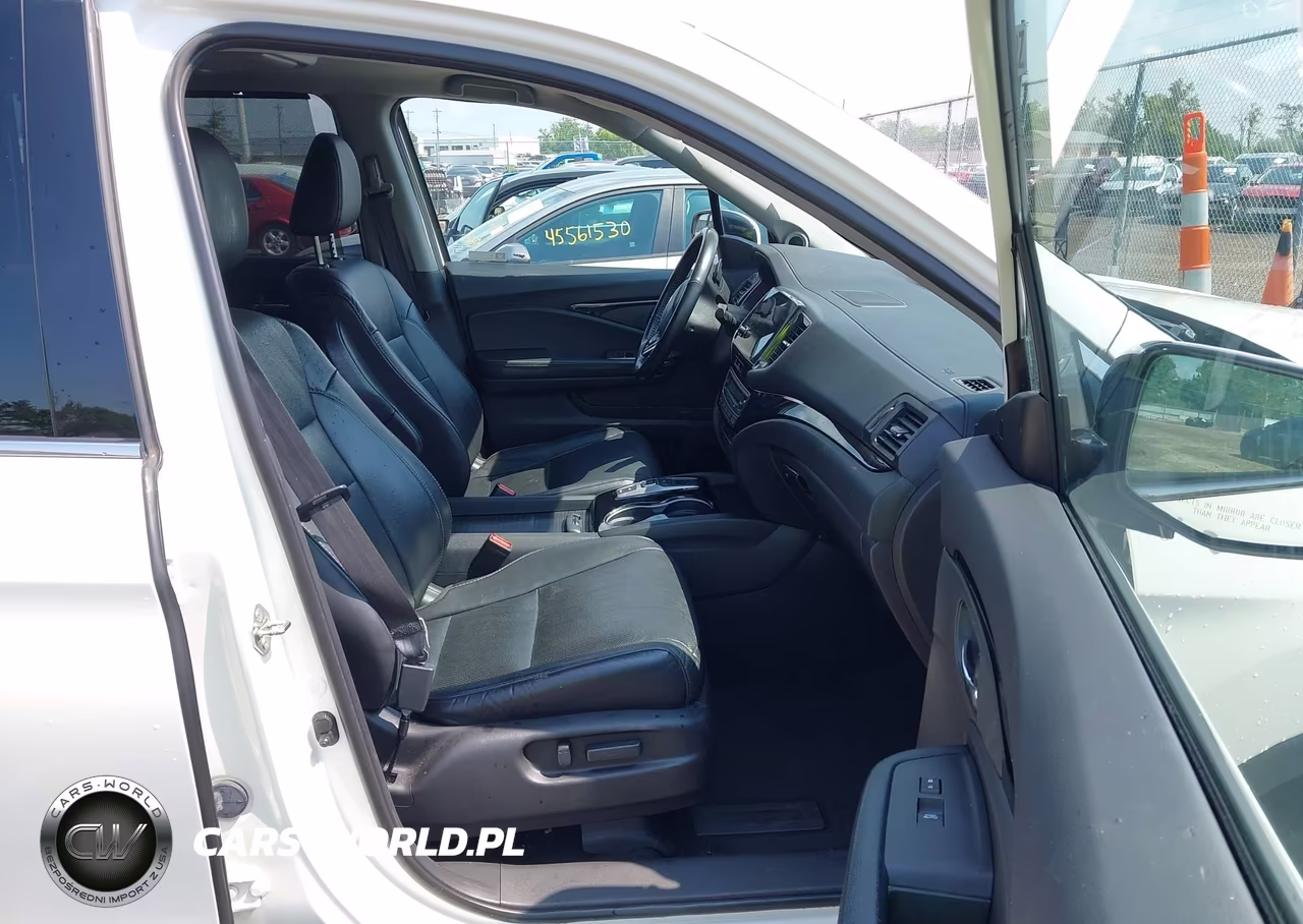 2019 Honda Pilot Elite VIN:5FNYF6H05KB061244 - 5