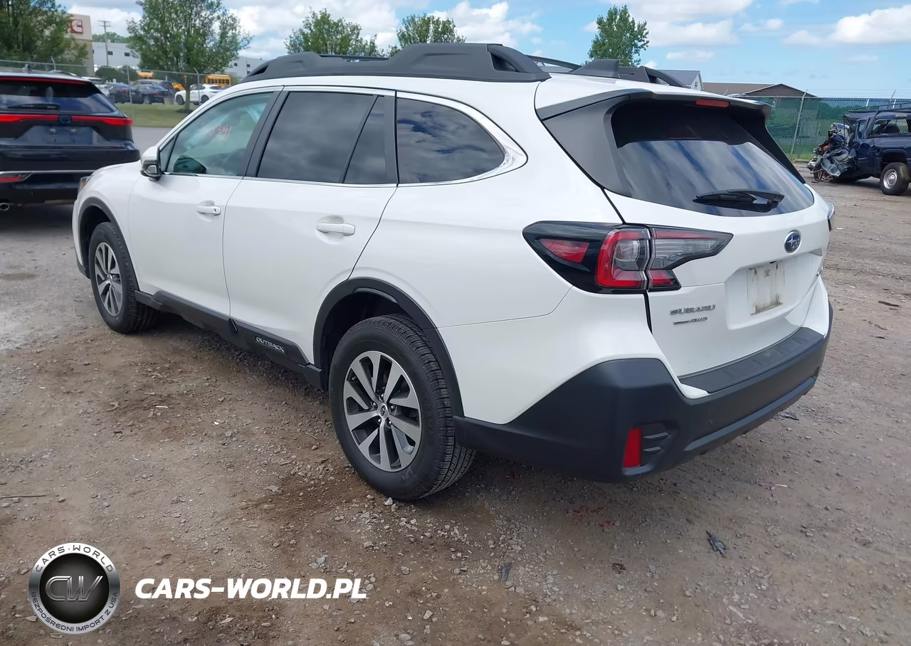 2020 Subaru Outback Premium VIN:4S4BTACC0L3255578 - 3