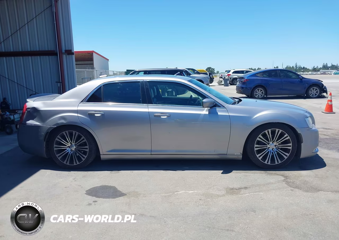 2015 Chrysler 300 Limited VIN:2C3CCAAG1FH872055 - 13