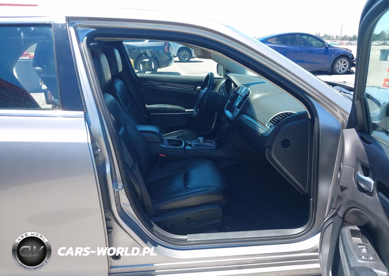 2015 Chrysler 300 Limited VIN:2C3CCAAG1FH872055 - 5