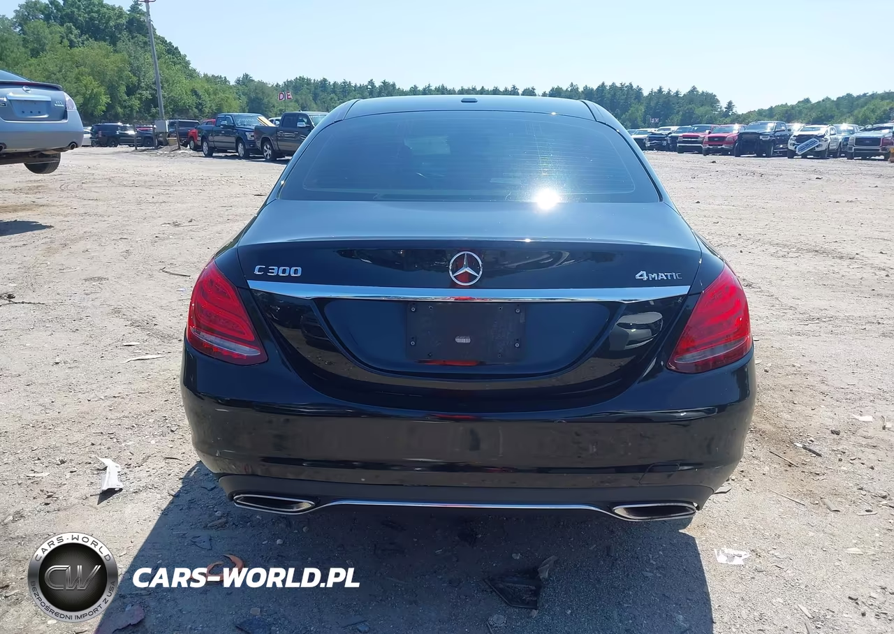 2015 Mercedes-Benz C 300 4Matic VIN:55SWF4KB4FU012319 - 16