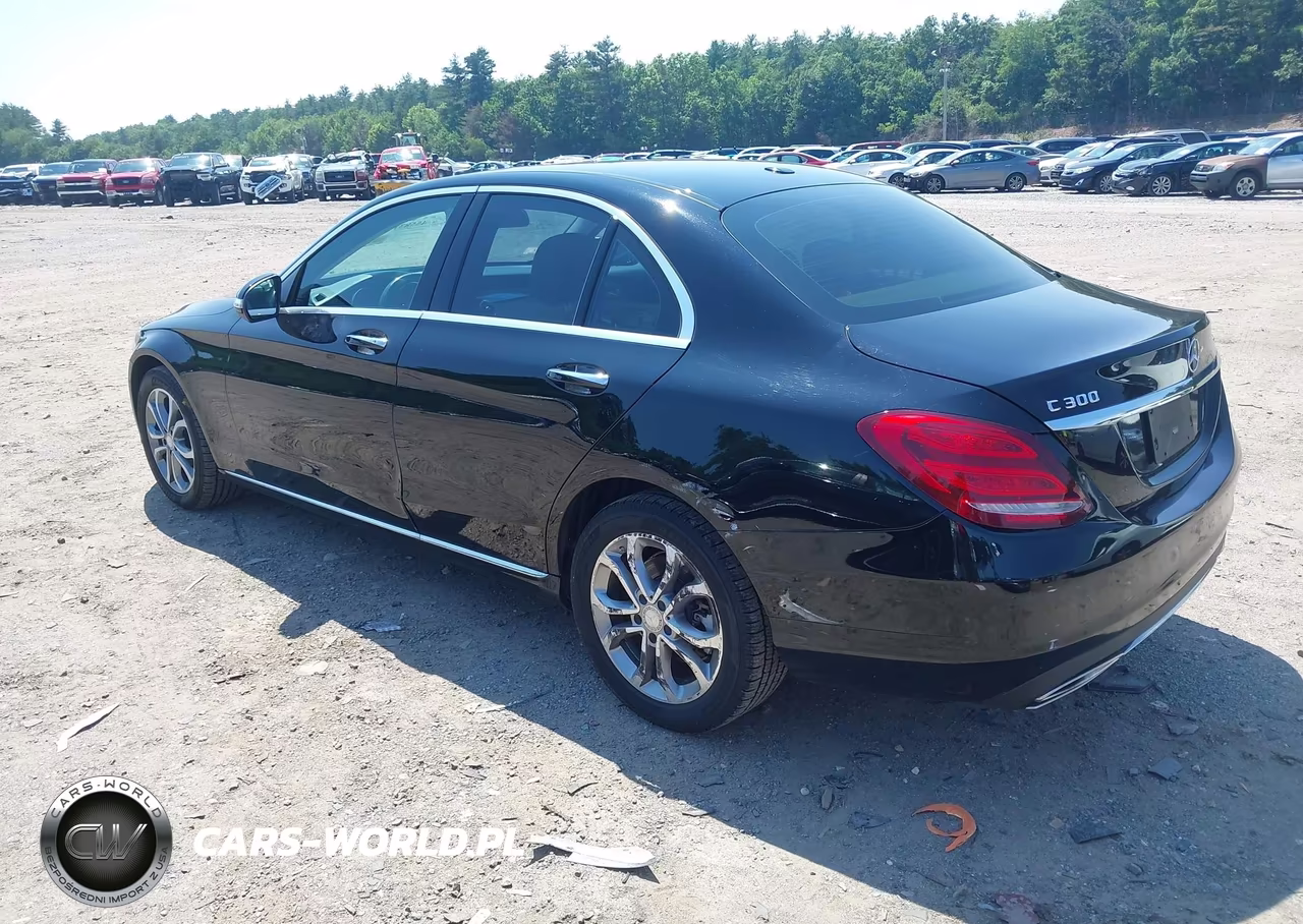2015 Mercedes-Benz C 300 4Matic VIN:55SWF4KB4FU012319 - 3