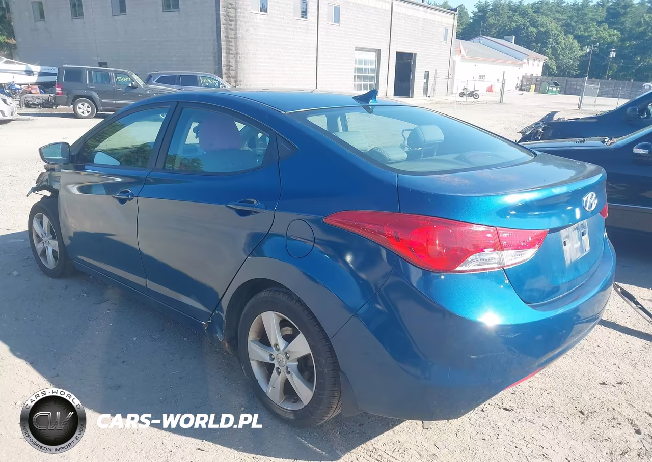 2013 Hyundai Elantra Gls VIN:KMHDH4AE0DU971828 - 3