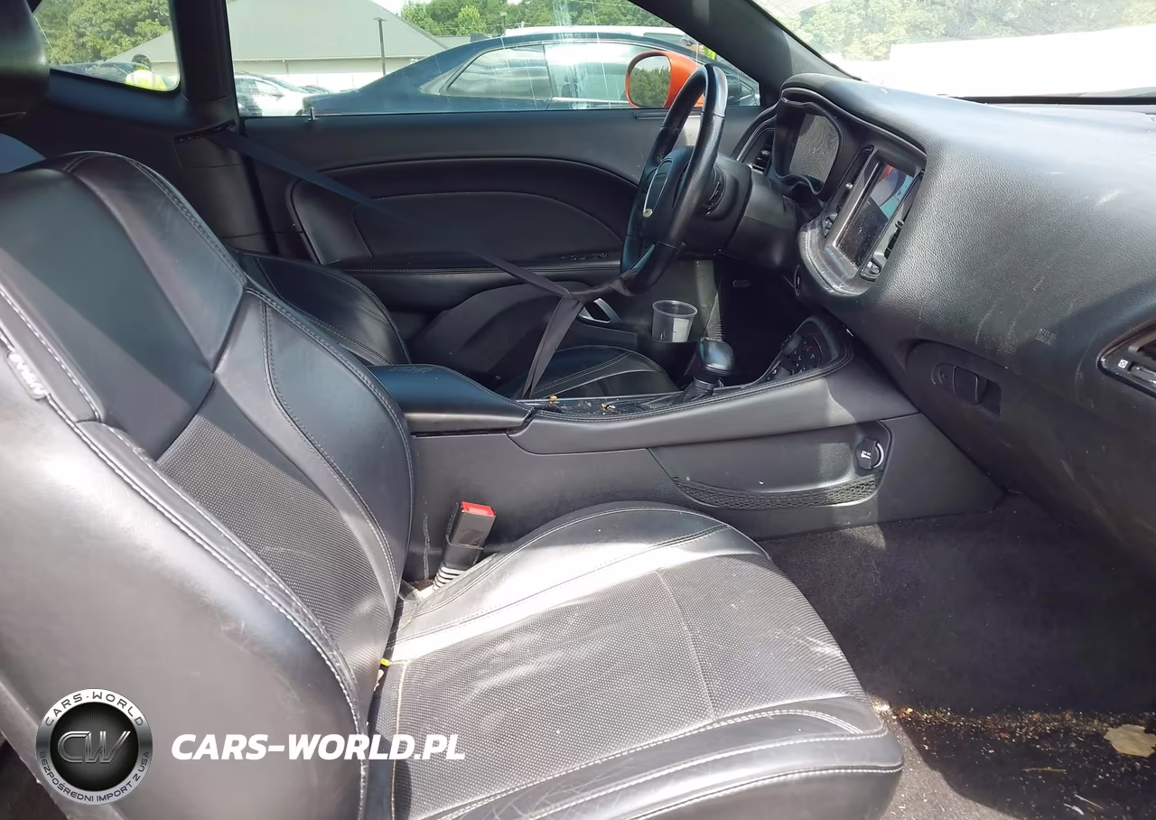 2017 Dodge Challenger Sxt Plus VIN:2C3CDZAG4HH527438 - 5