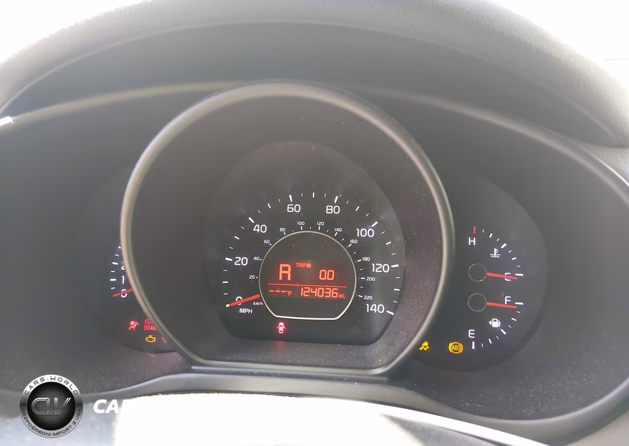 2016 Kia Soul VIN:KNDJN2A2XG7399681 - 7