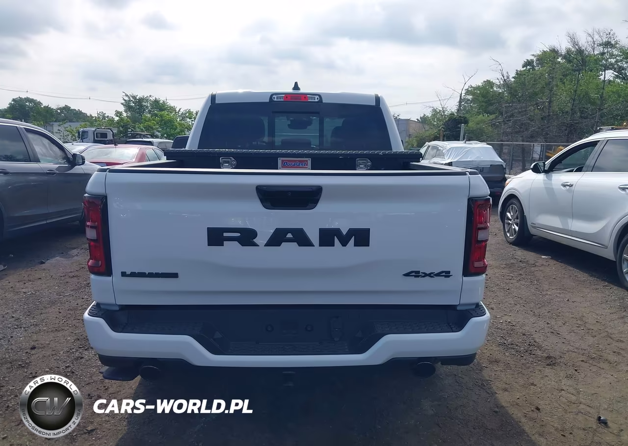 2026 Ram 1500 Laramie 4X4 5'7 Box VIN:1C6SRFJT7TN270786 - 16
