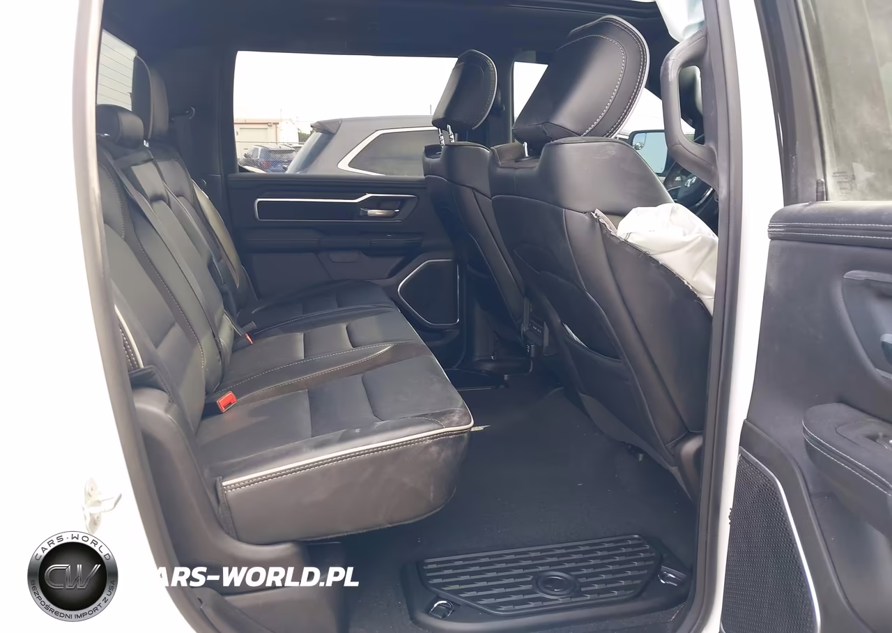 2026 Ram 1500 Laramie 4X4 5'7 Box VIN:1C6SRFJT7TN270786 - 8