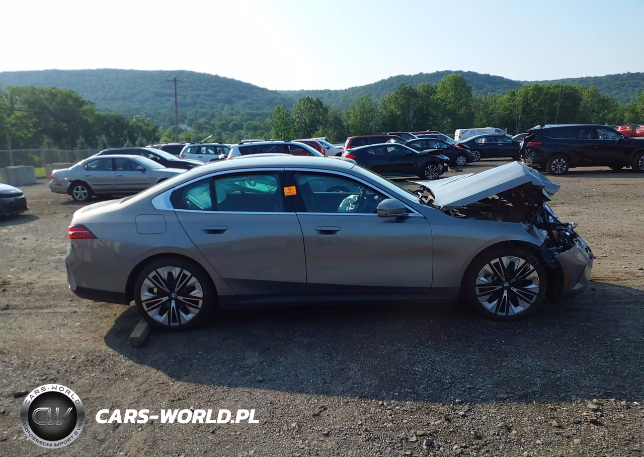 2024 BMW 530I xDrive VIN:WBA53FJ09RCR27991 - 13