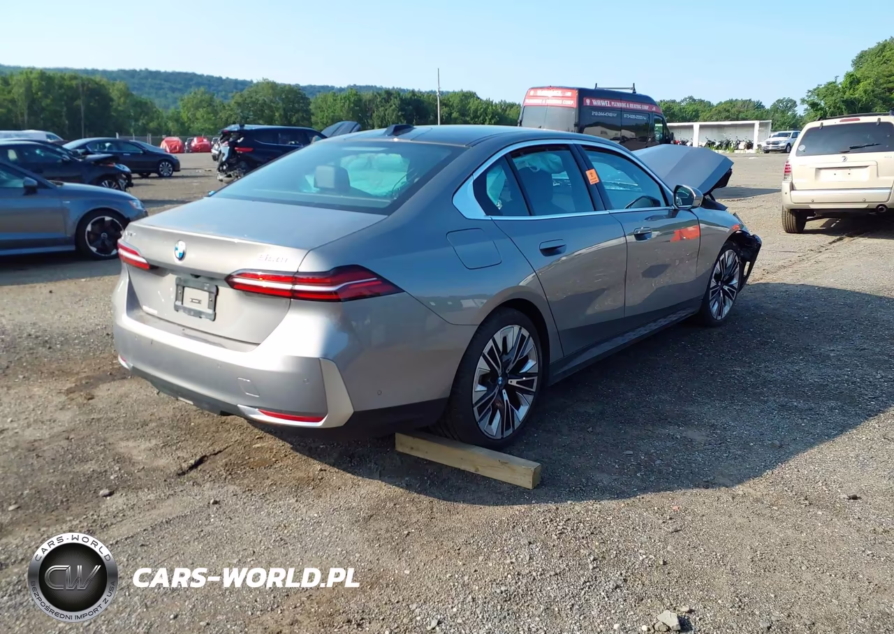 2024 BMW 530I xDrive VIN:WBA53FJ09RCR27991 - 4