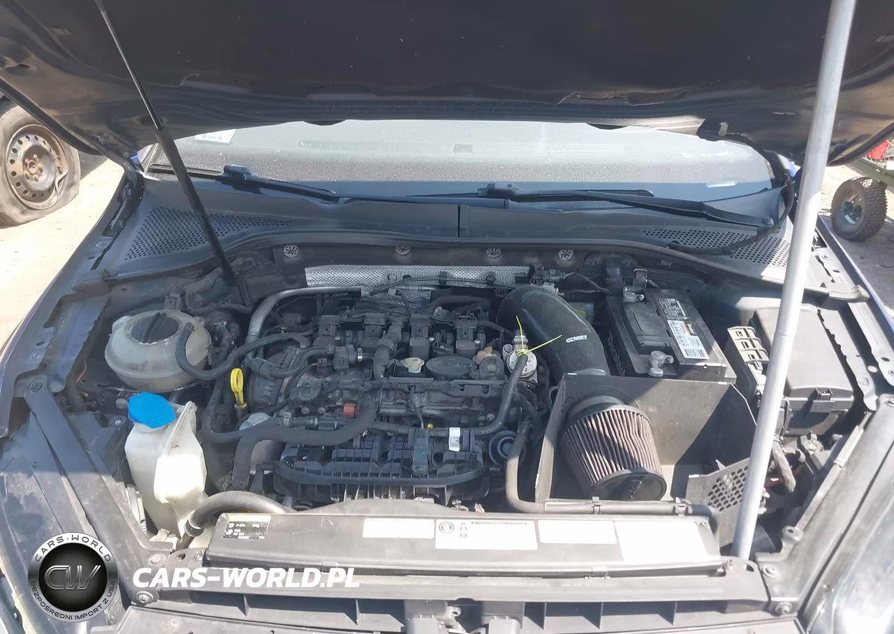 2015 Volkswagen Golf R 4-Door VIN:WVWLF7AU4FW181096 - 10