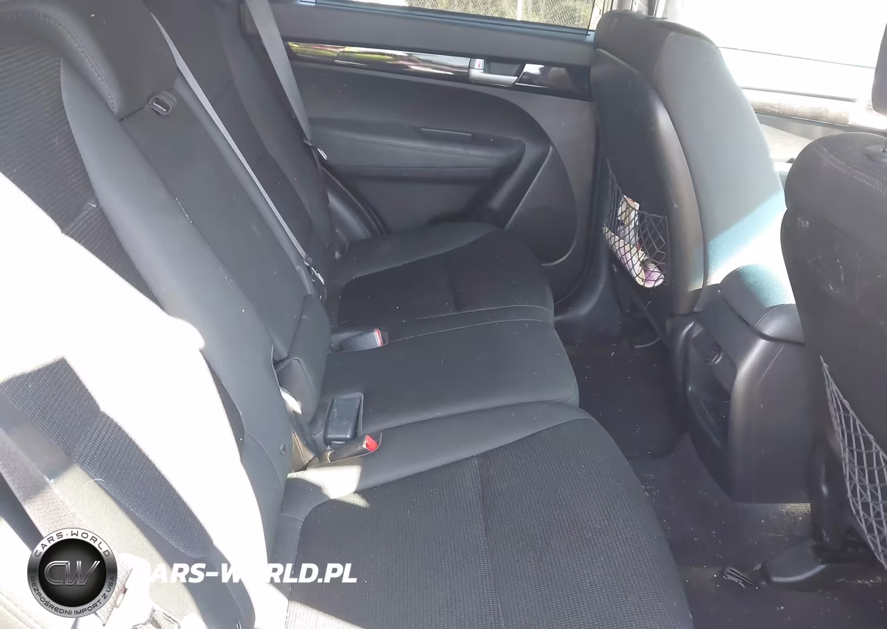 2015 Kia Sorento Lx VIN:5XYKTCA6XFG608888 - 8
