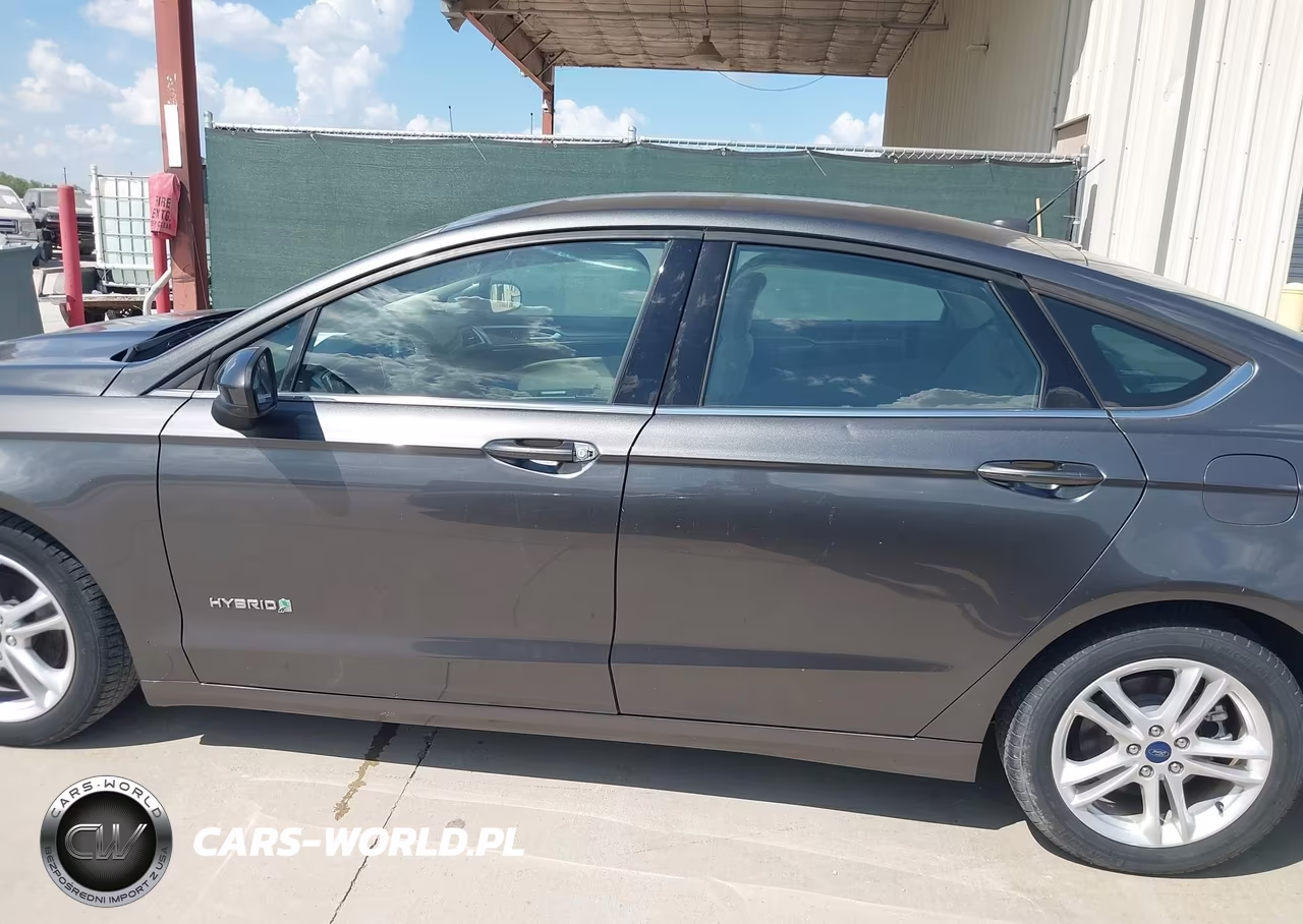 2018 Ford Fusion Hybrid S VIN:3FA6P0UU0JR100884 - 15