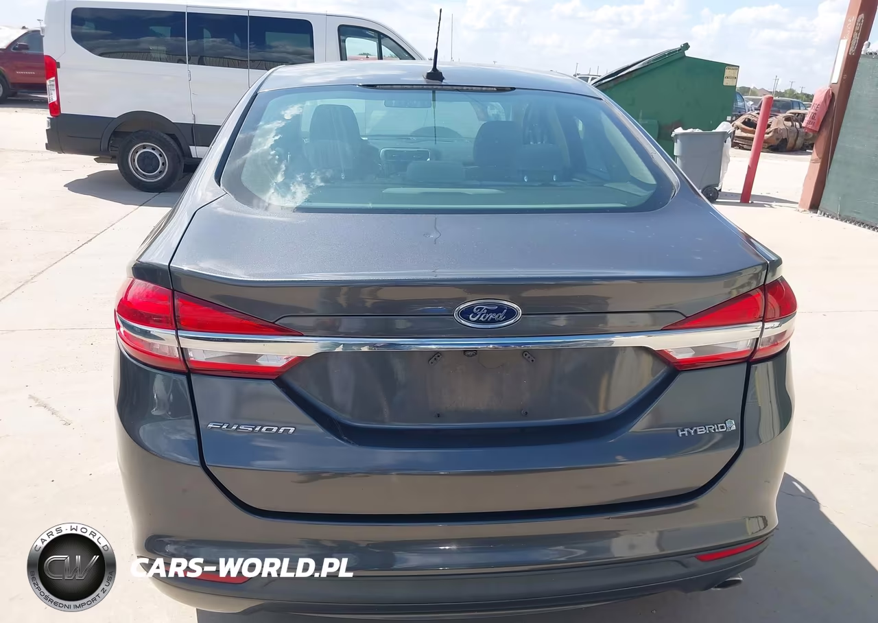 2018 Ford Fusion Hybrid S VIN:3FA6P0UU0JR100884 - 17