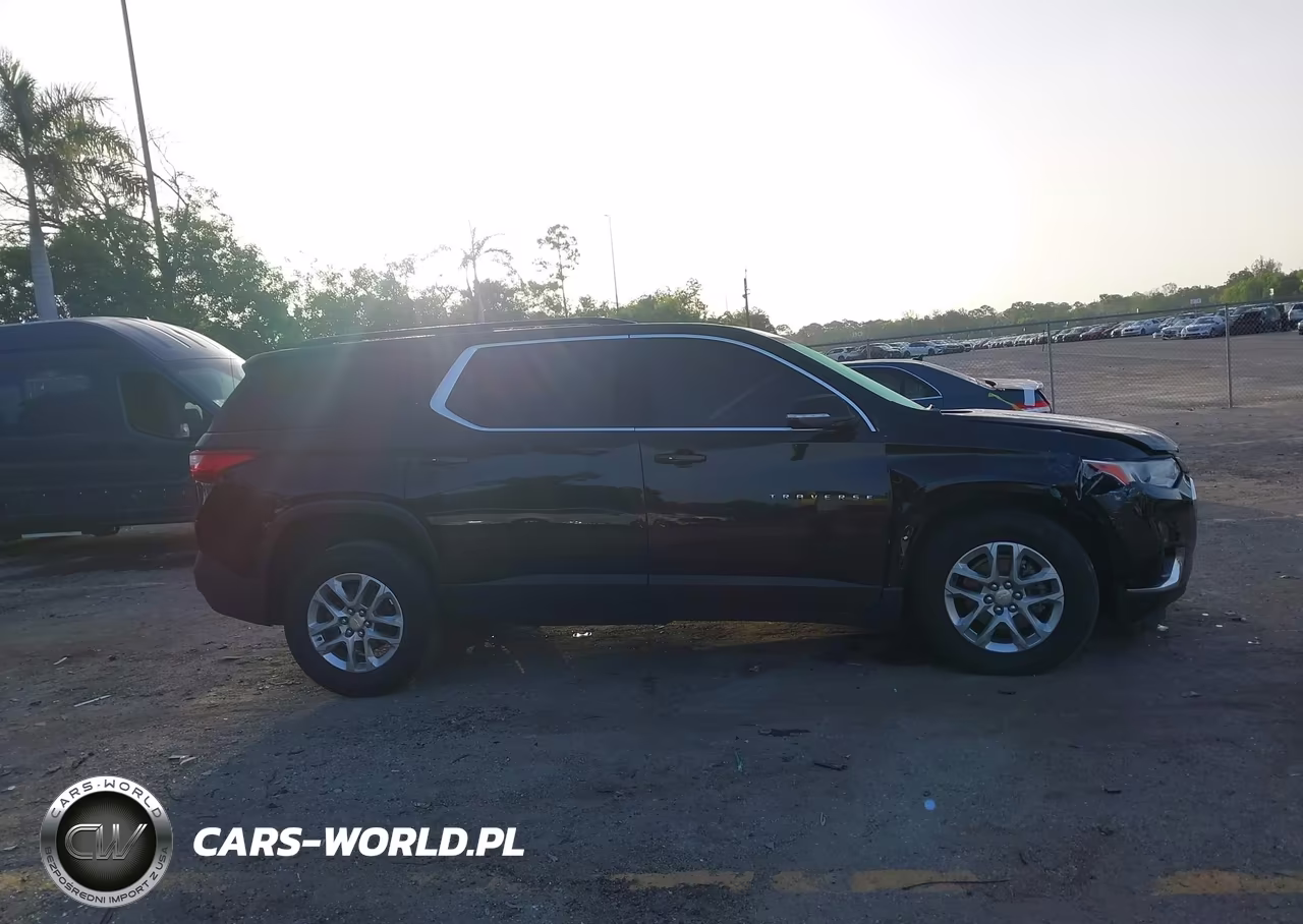 2021 Chevrolet Traverse Fwd Lt Cloth VIN:1GNERGKW2MJ211066 - 13