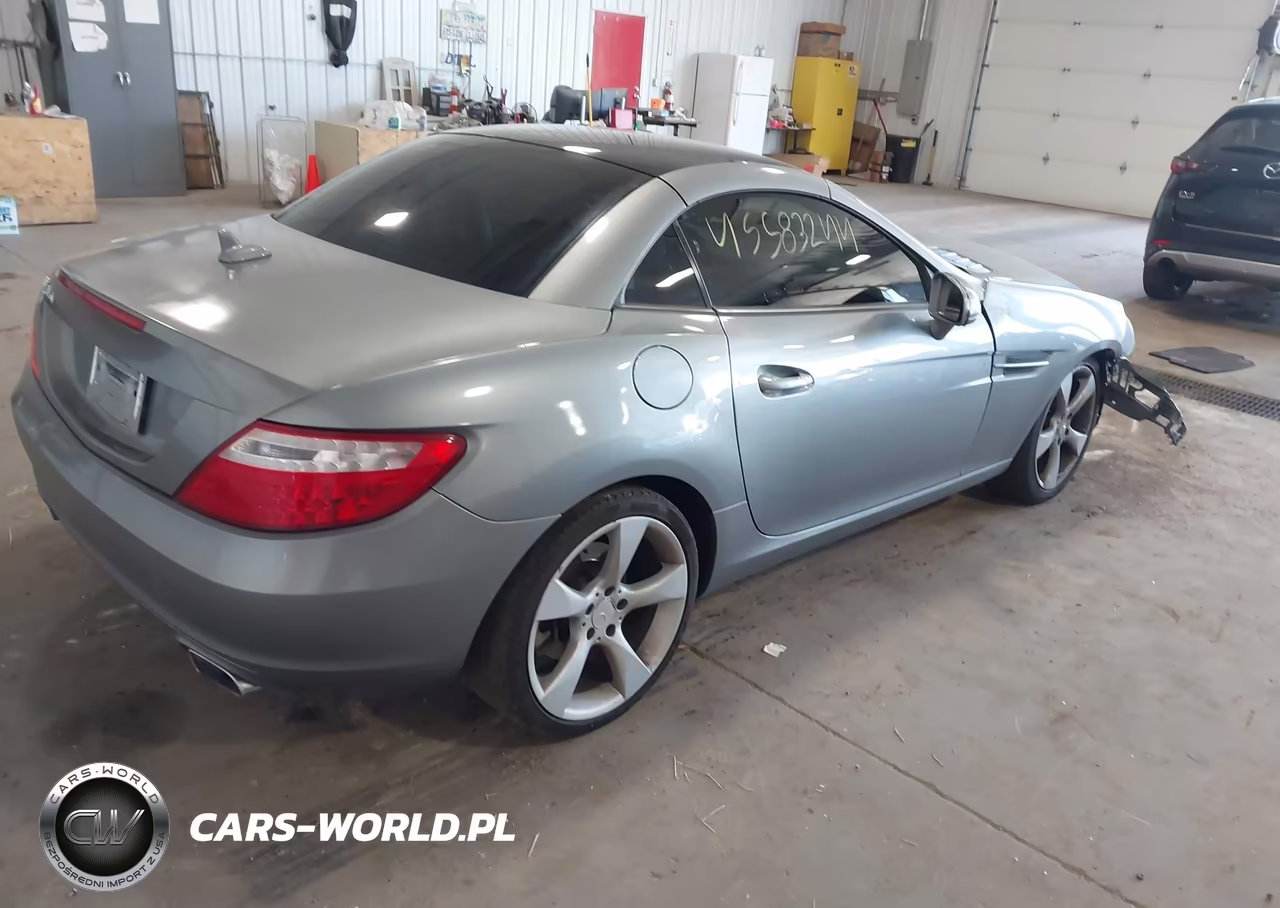 2012 Mercedes-Benz Slk 350 VIN:WDDPK5HA9CF013694 - 4