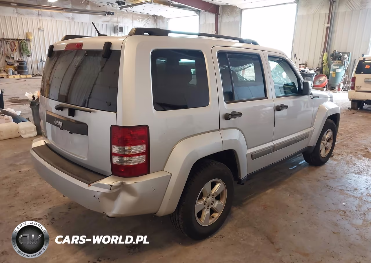 2010 Jeep Liberty Sport VIN:1J4PN2GK5AW141397 - 4
