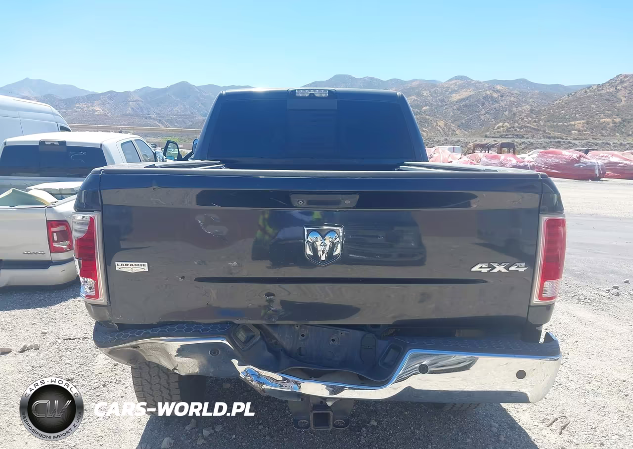 2014 Ram 2500 Laramie VIN:3C6UR5FL5EG165123 - 16