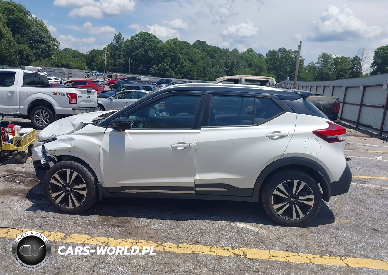 2018 Nissan Kicks Sr VIN:3N1CP5CU4JL513165 - 14