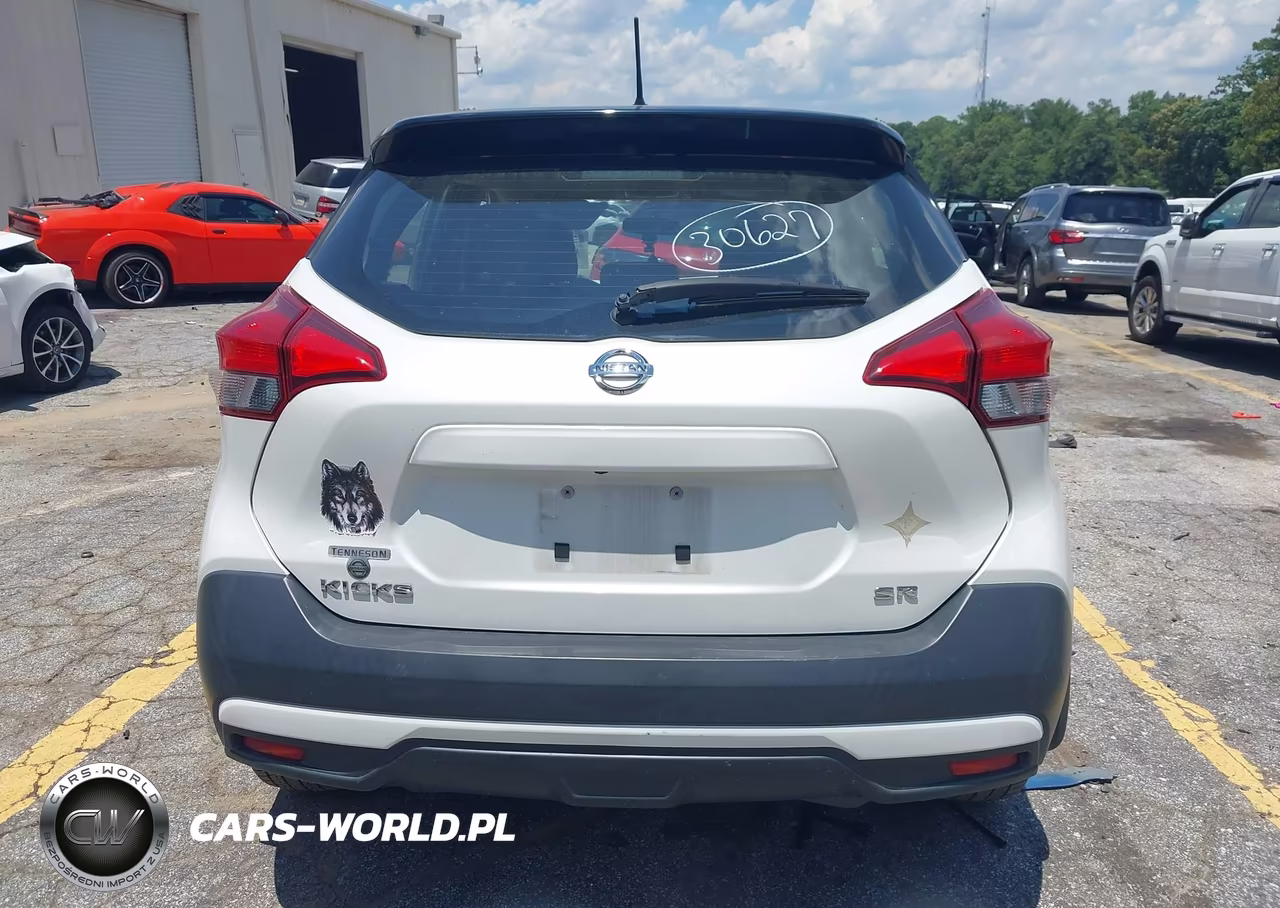 2018 Nissan Kicks Sr VIN:3N1CP5CU4JL513165 - 16